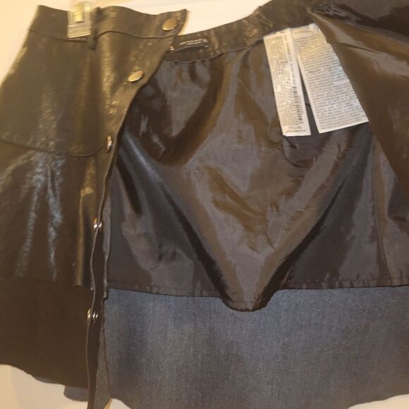 ZARA distressed black faux leather button down skirt  size md - Picture 2 of 4